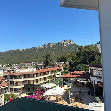 Naturella Aparthotel 3*